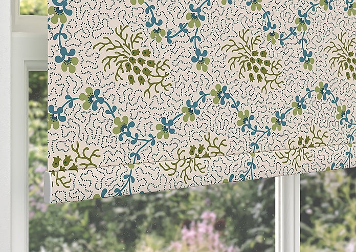 Land & Shore Lorie (Blackout), Green - Twist&Fit Roller Blind - Image 4